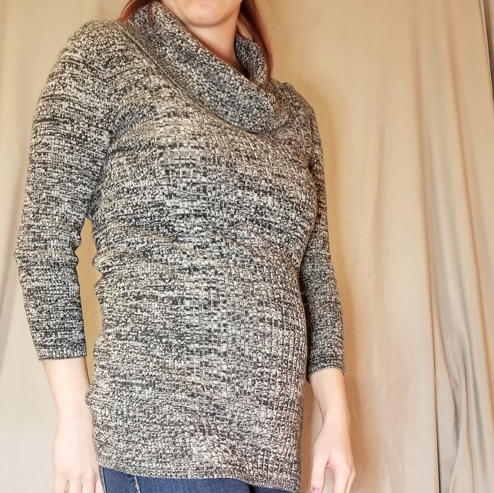 Oh Baby by Motherhood 3/4 Sleeve Sweater